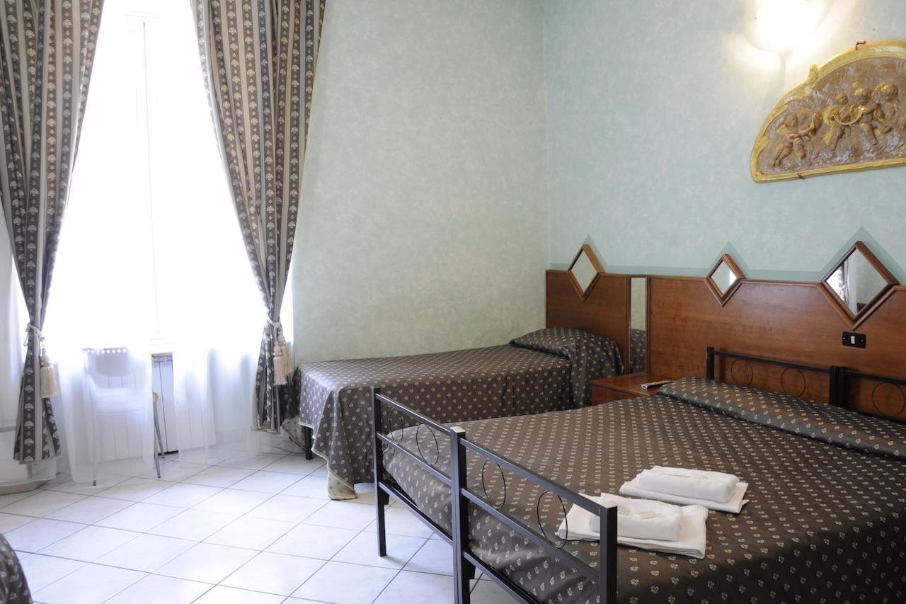 Hotel Farini Rome Bagian luar foto