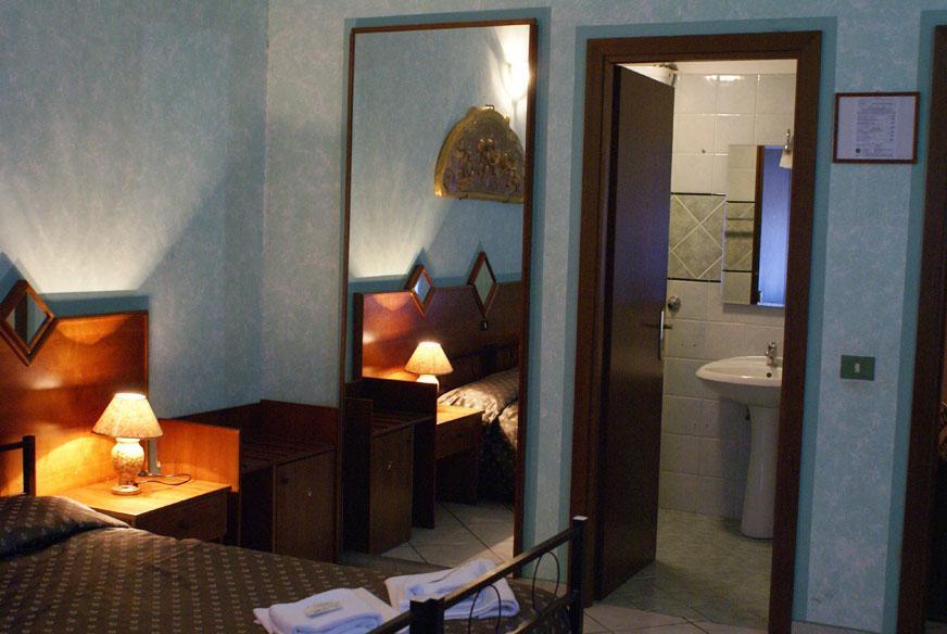 Hotel Farini Rome Bagian luar foto