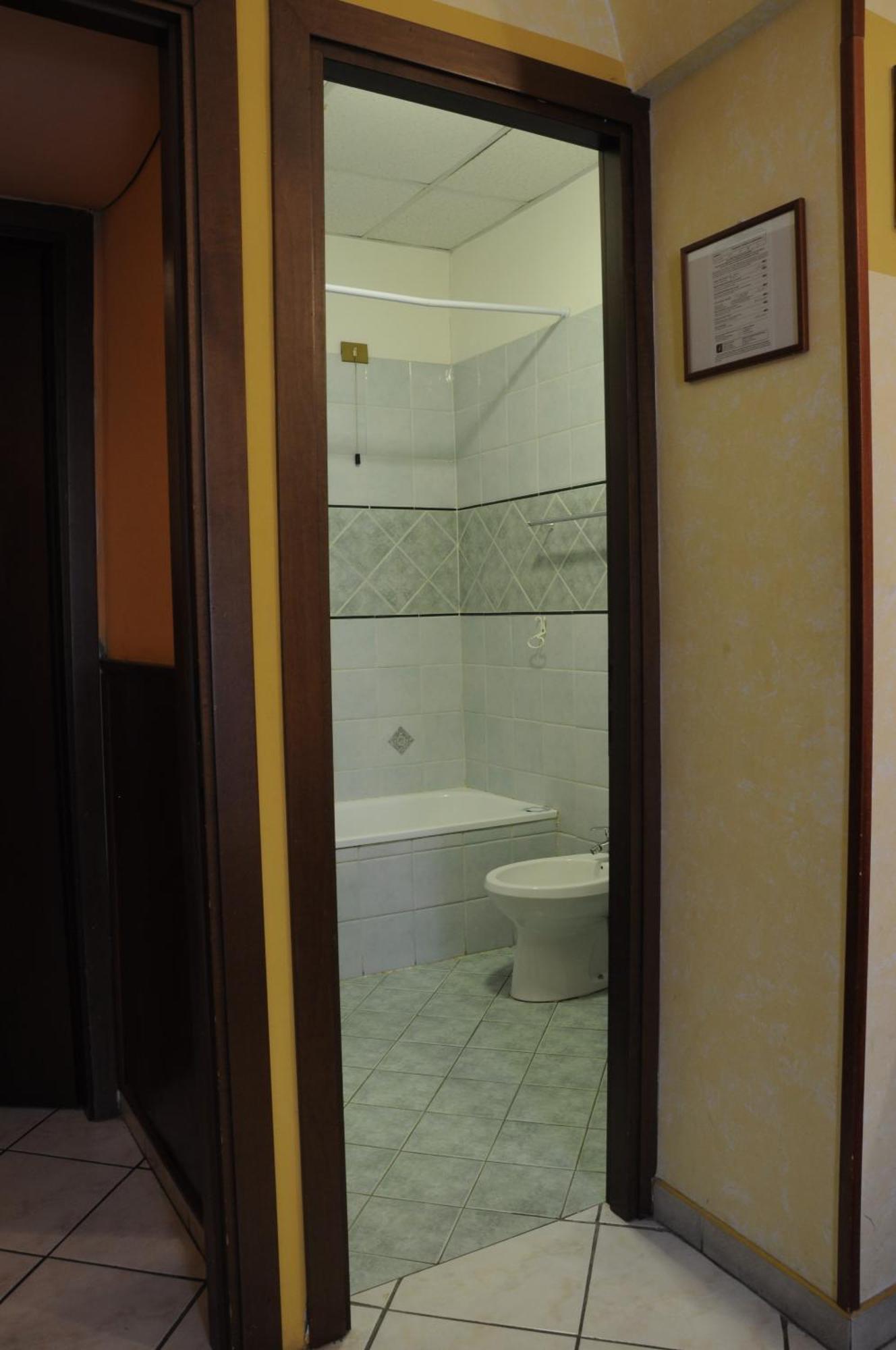 Hotel Farini Rome Ruang foto