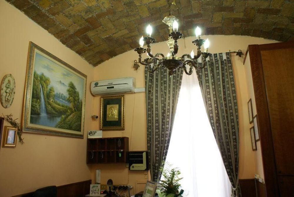 Hotel Farini Rome Bagian luar foto