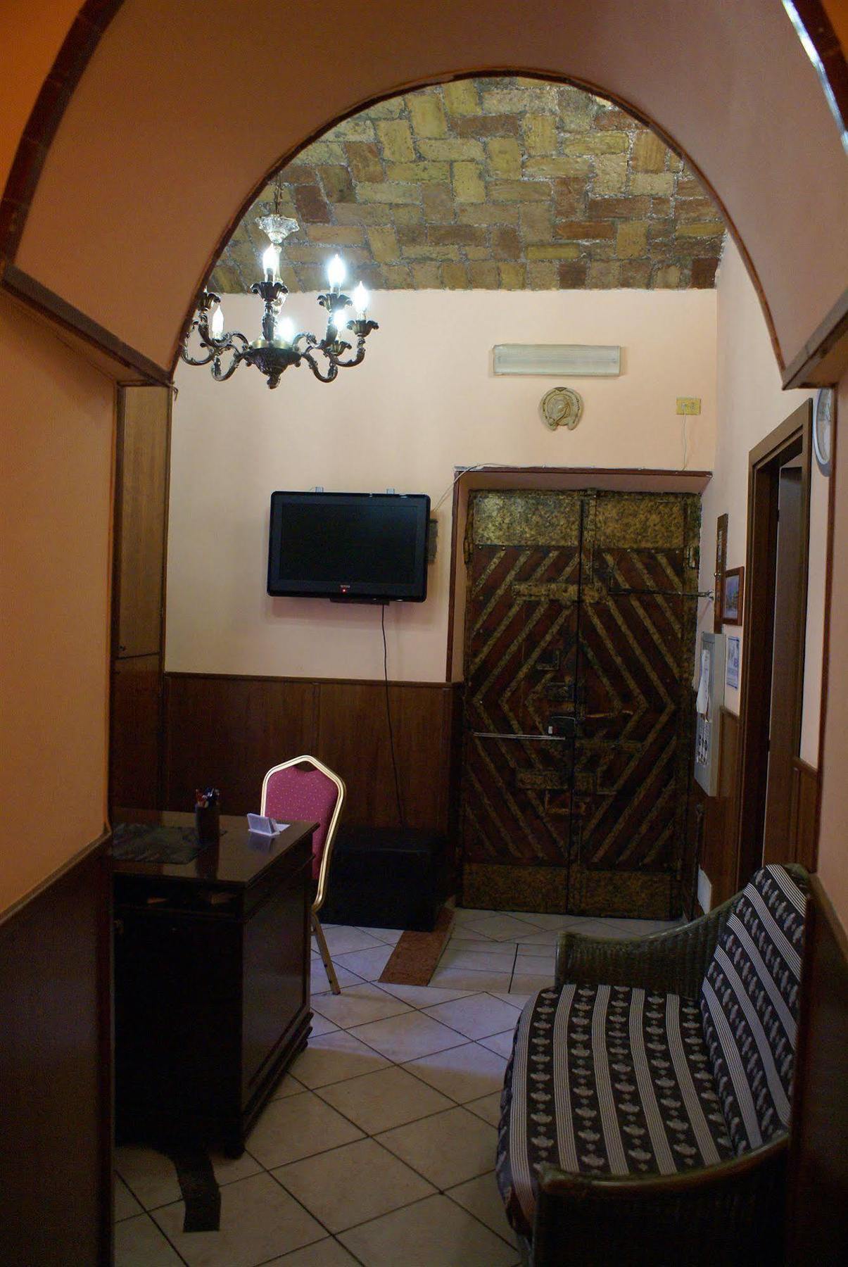 Hotel Farini Rome Bagian luar foto